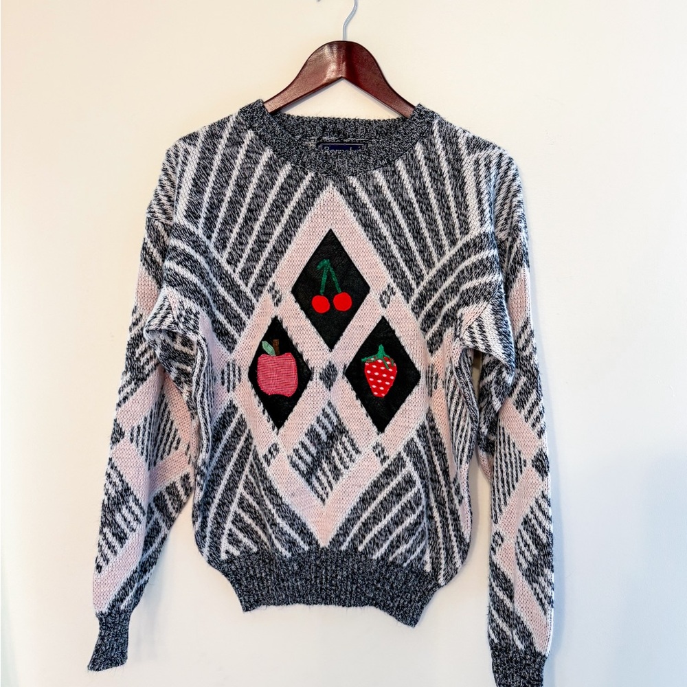 Vintage Fruit Sweater – 80s/90s Retro Knit